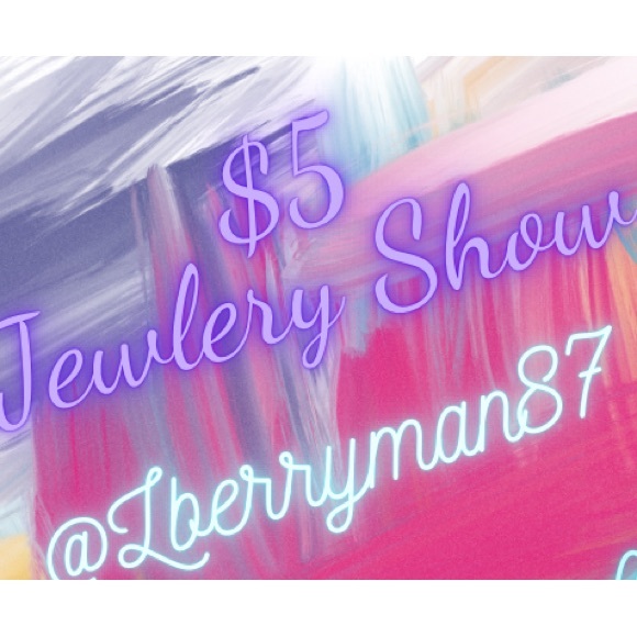 Lydia’s Live $3 Designer Bags💜 Y’all know we vibin💜 - Picture 5 of 9